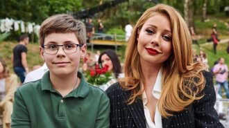 Рядом с ним, как девочка: Тина Кароль прилетела в Лондон поздравить сына с 13-летием (фото)