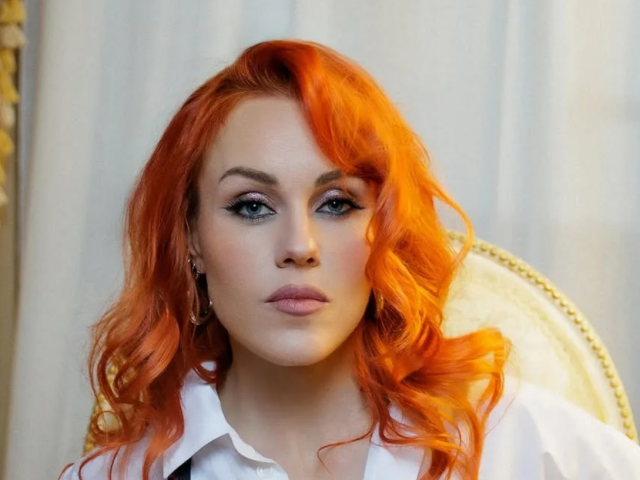 Елена Тополя