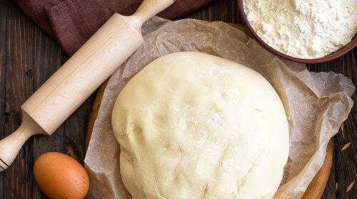 Універсальне тісто для пиріжків-начинка може бути абсолютно будь-який