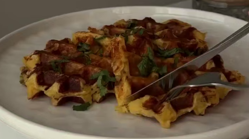 Творожные вафли с грибами и сыром