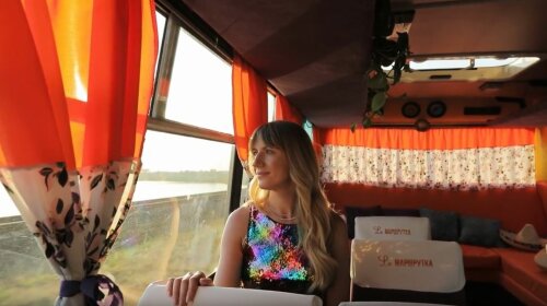 Леся Никитюк променяла авто на маршрутку: 5 интересных фактов о новом «транспорте»