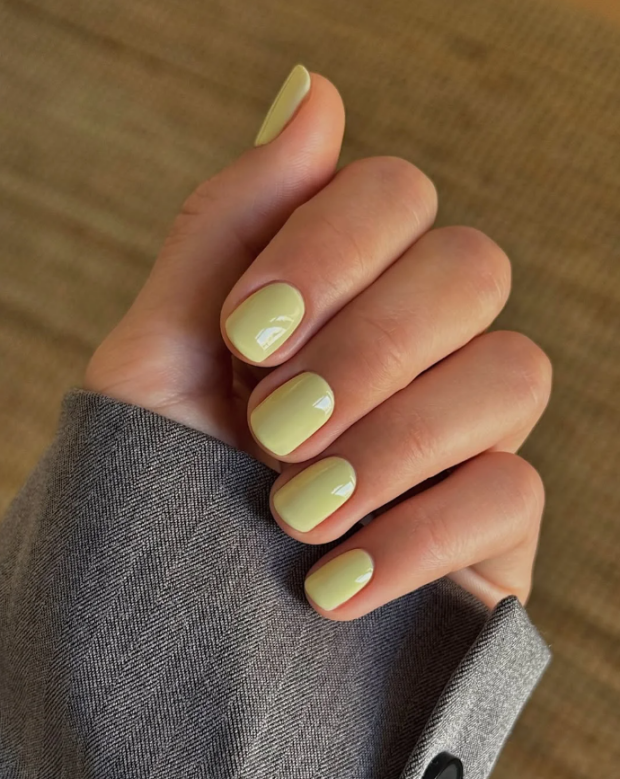 Весняний манікюр