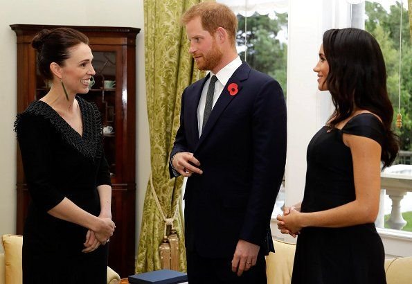Принц Гарри и Меган Маркл на тайной встрече с премьер-министром Новой Зеландии