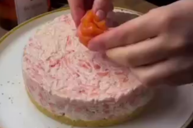 Закусочний чізкейк, кадр з відео