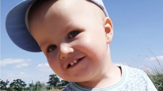 2-річний Саша хворіє практично з народження. Потрібна трансплантація кісткового мозку: батьки малюка просять про допомогу