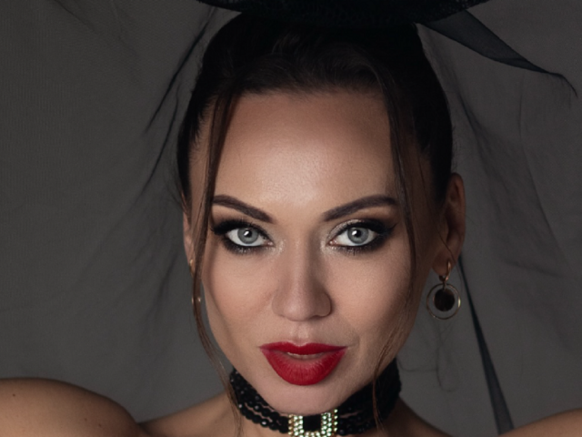 Анна Саліванчук