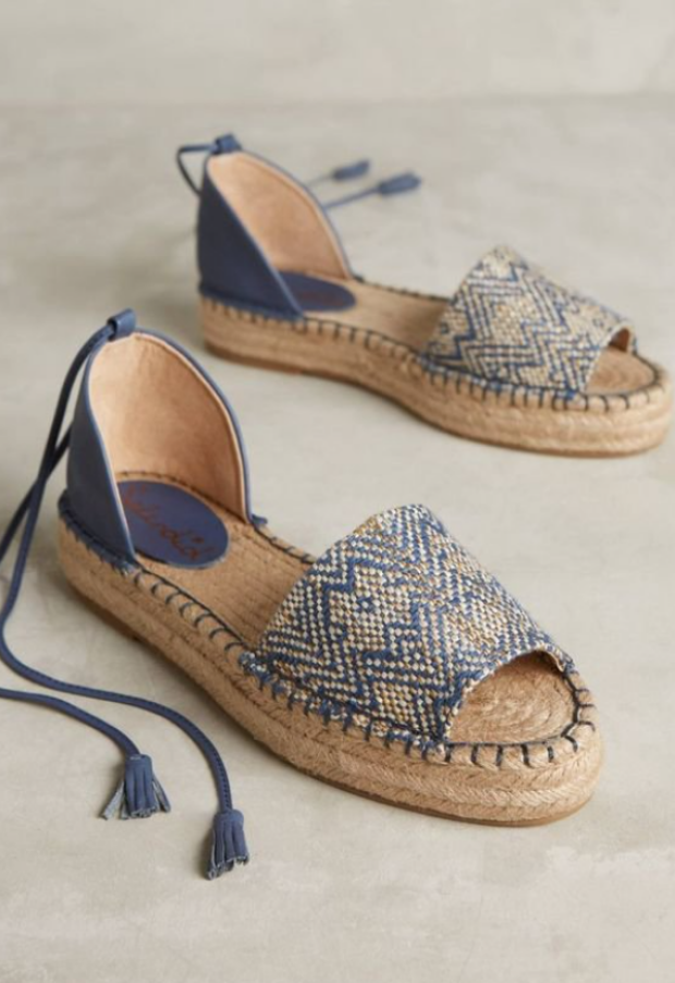 Мода, одежда, шлепанцы