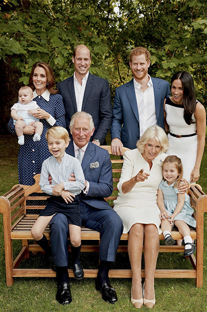 Всі члени королівської родини у новій фотосесії