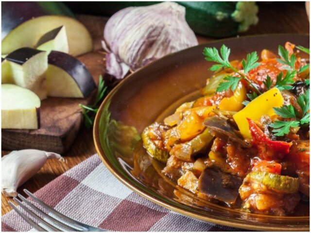 Овощное рагу с кабачками - как приготовить, рецепт с фото по шагам, калорийность - internat-mednogorsk.ru