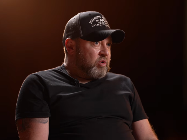 Олександр Пікалов, кадр з інтерв'ю