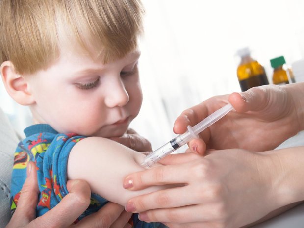 Ульяна Супрун прокомментировала самые популярные мифы о вакцинах