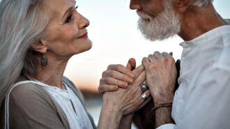 Любовь вечна: фотограф запечатлела негаснущие чувства пожилой пары