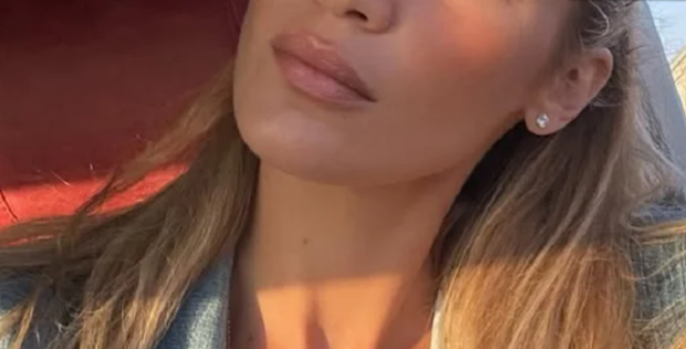 Мода, краса, губи, макіяж