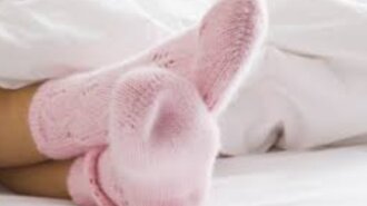 Чому шкідливо спати в шкарпетках: медики назвали ТОП-5 причин