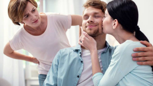 Свекруха, зображення з вільних джерел