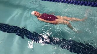 Бабуля с пропеллером: 97-летняя чемпионка по плаванию