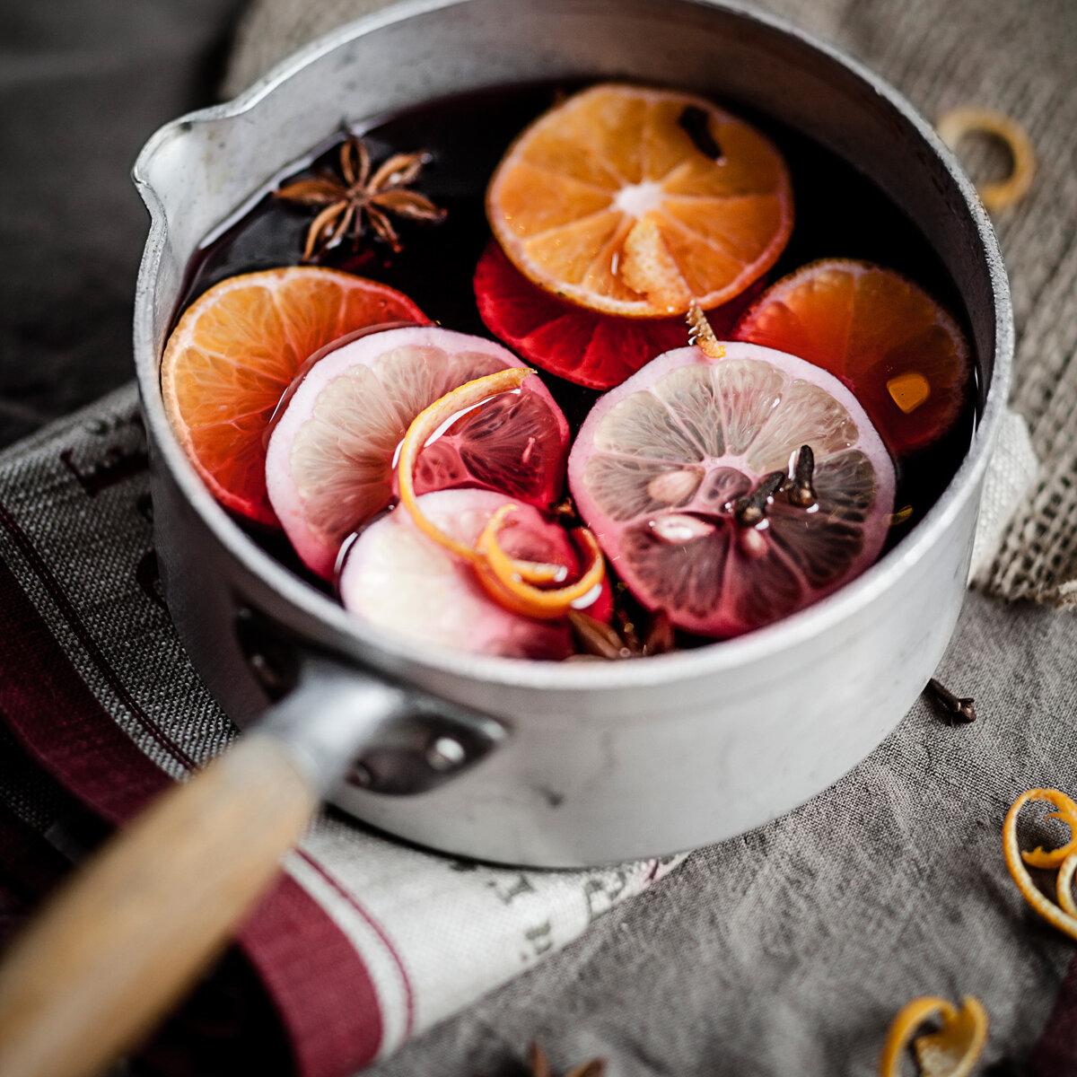 Глинтвейн с яблоками — рецепт приготовления яблочного глинтвейна с корицей и апельсинами