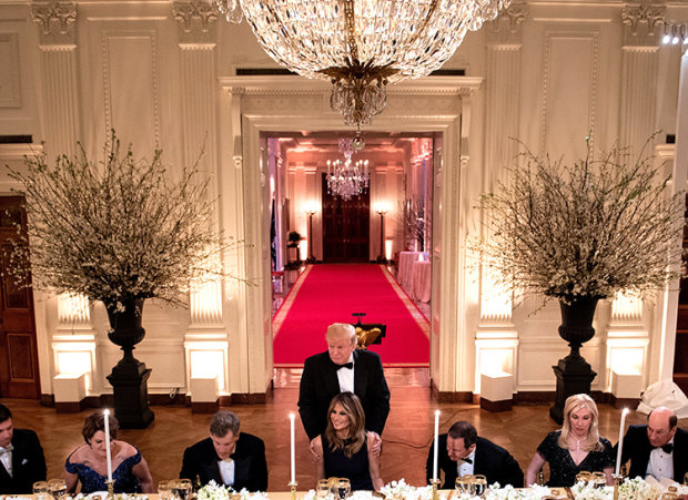 Дональд и Мелания Трамп на торжественном ужине в Белом доме