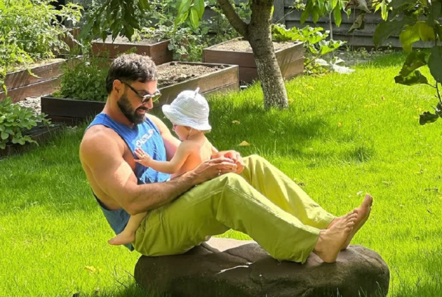 Віталій Козловський з сином, фото з соцмереж