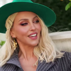 Оля Полякова