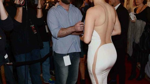 Jennifer-Lopez—Hot-in-tight-dress-04