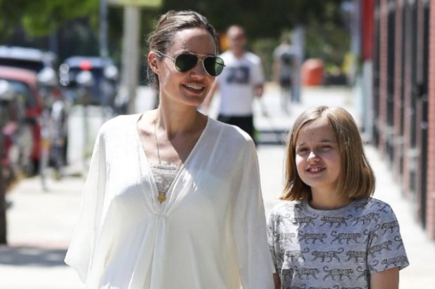 Анджеліна Джолі з дочкою Вів'єн