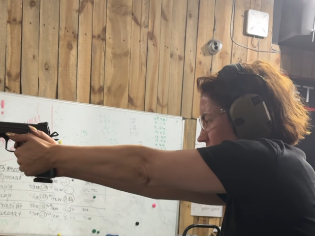 Оля Цибульська, кадр з відео