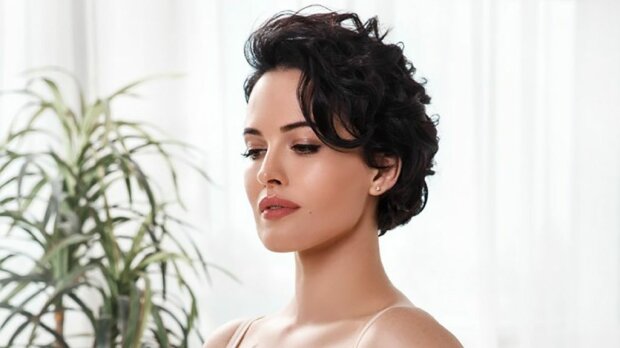 Даша Астаф'єва, співачка, оголений образ