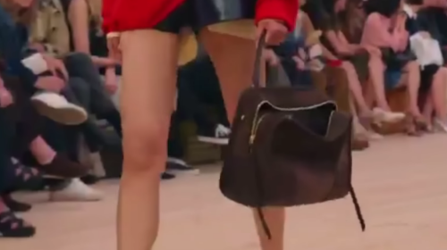 Жінка, мода, сумочка