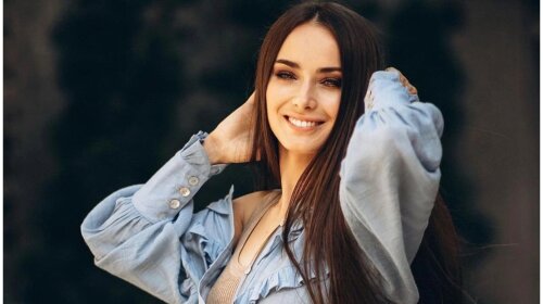 Більше не холостячка? Ксенія Мішина похвалилася кільцем на безіменному пальці