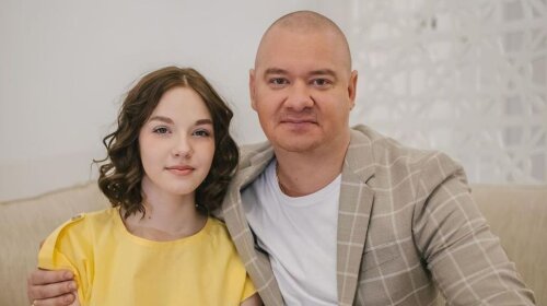 Макіяж та надуті губки: 14-річна дочка Євгена Кошового здивувала надто дорослим виглядом