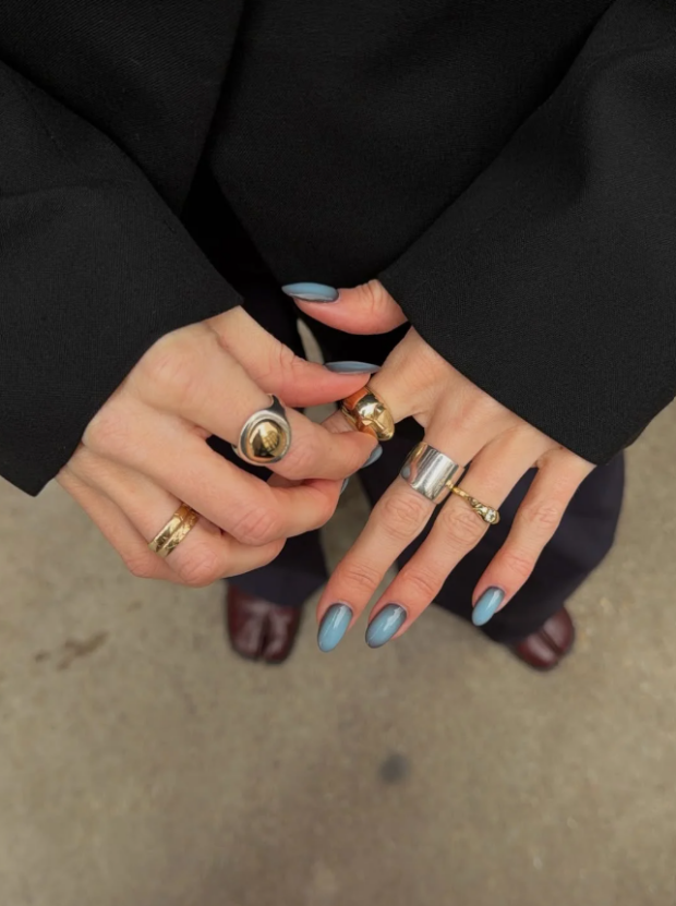 Новий модний манікюр та трендовий колір нігтів