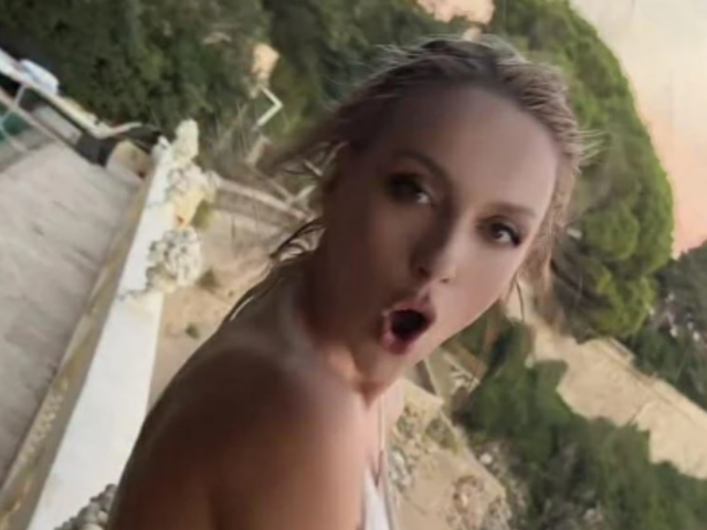 Оля Полякова