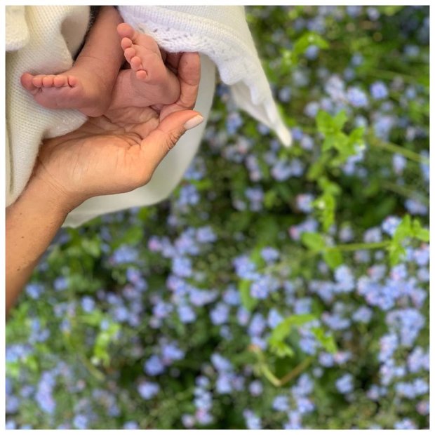 Новорожденный сын Меган Маркл и принца Гарри/ Фото: instagram.com/sussexroyal/