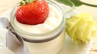 Що станеться з організмом, якщо їсти йогурт кожен день?