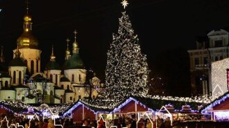 Один мільйон сімсот сімнадцять тисяч дев'ятсот двадцять дев'ять