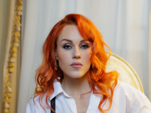 Елена Тополя