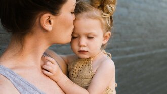 Допомога на дитину: в Мінсоцполітики назвали нові правила виплат одиноким матерям