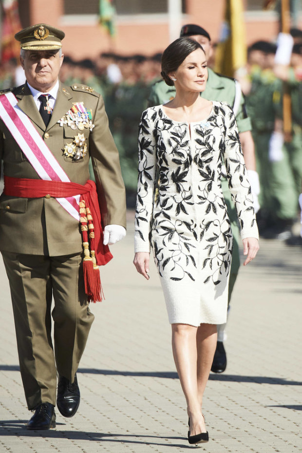 Королева Летиция на военном параде 2019