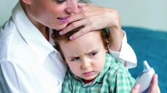 Лайфхак від доктора Комаровського: як швидко збити температуру у дитини