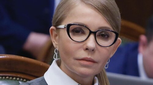 60-річна Тимошенко вперше показала обличчя без макіяжу - від уколів краси не залишилося живого місця (фото)
