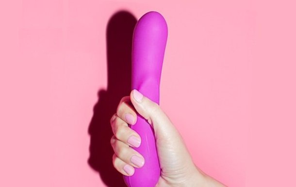 Существует множество различных секс-игрушек, способных разнообразить твой досуг