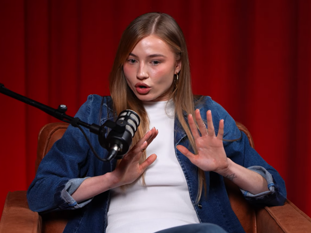 Ліза Василенко, кадр з інтерв'ю