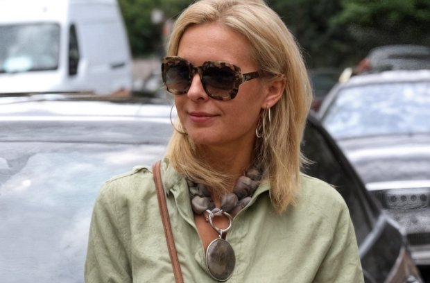 Красива жінка, фото з соцмереж