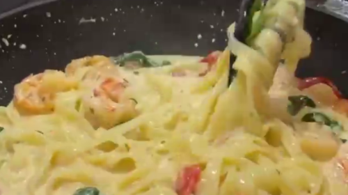 Тальятелле з креветками, кадр з відео