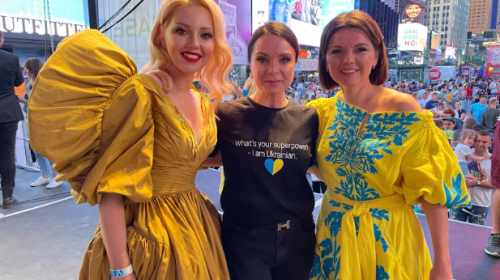 Арина Домски представила новый альбом: вся прибыль пойдет на помощь Украине