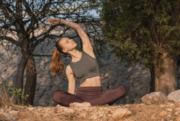 Место силы, лес, йога, фото из соцсетей