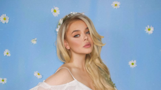 Аліна Гросу