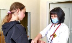 У Львові після коронавірусу у 11-річної дівчинки почали відмовляти руки і ноги: не могла втримати навіть вилку