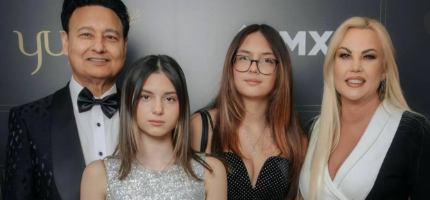 Камалія із сім'єю